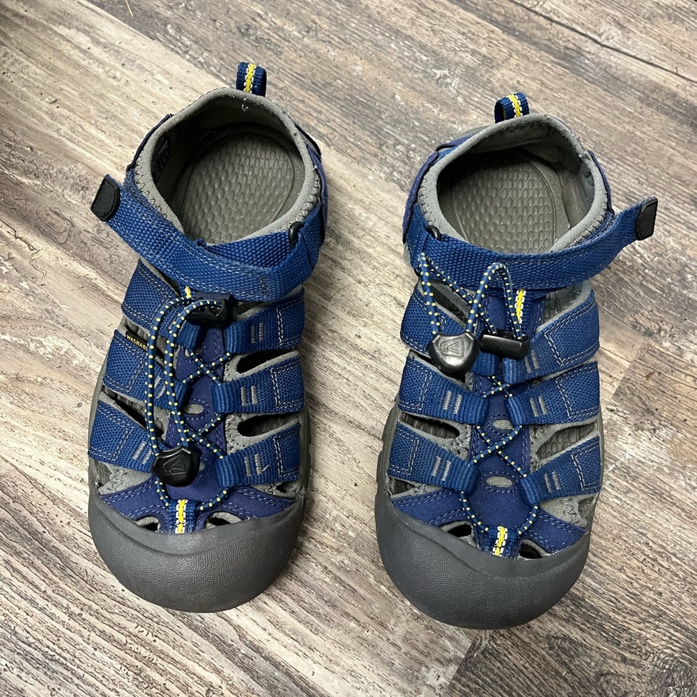 Boys Keen Newport H2 hybrid sandal